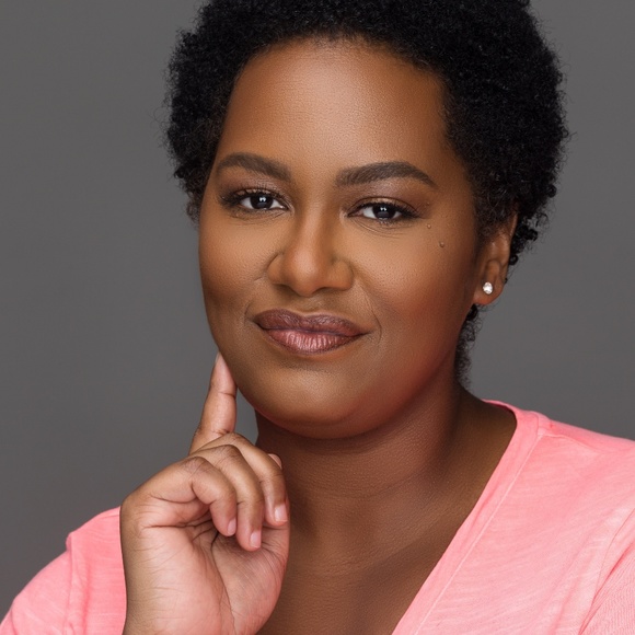 Meet your Posher, Staci - Picture 3 of 3